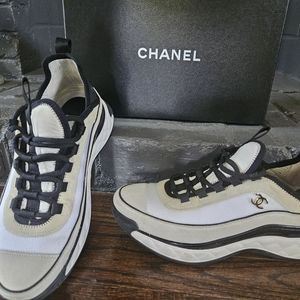 Chanel Sneakers 8.5